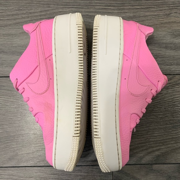 Air Force 1 Sage Low - Picture 7 of 8